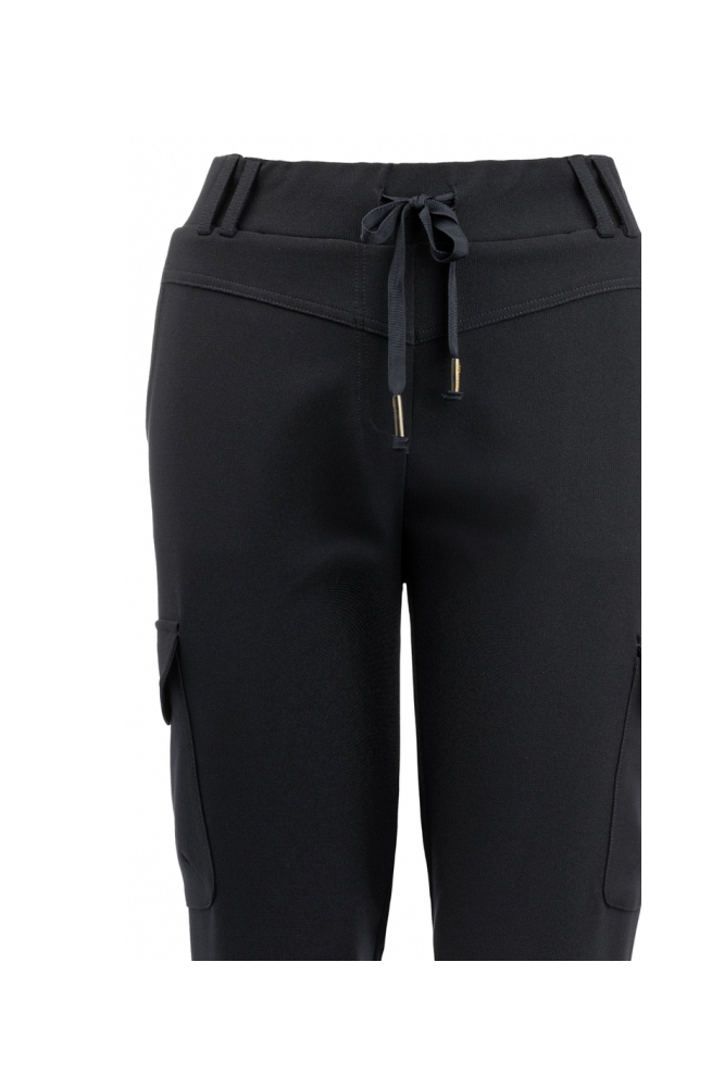 TQ Amsterdam zwarte dames broek | Close up