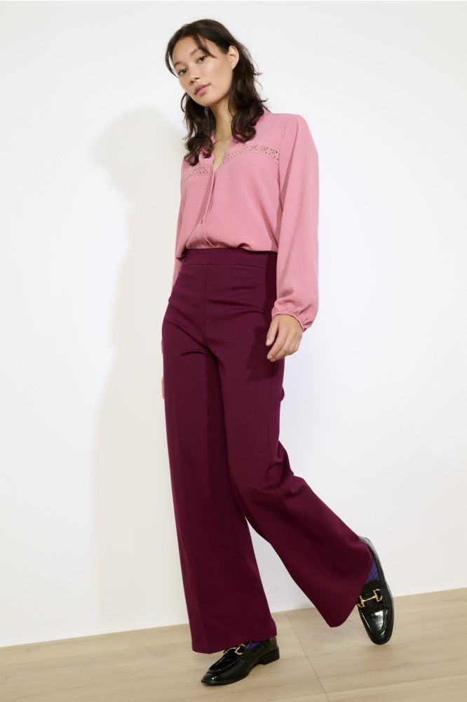 LolaLiza bordeaux dames broek | Model
