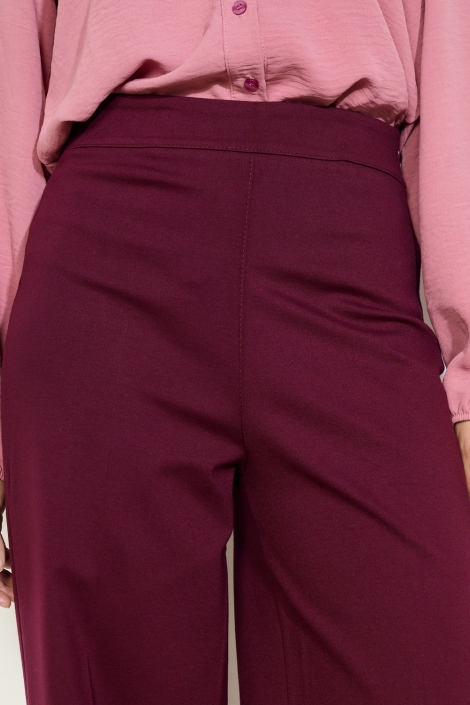 LolaLiza bordeaux dames broek | Close up