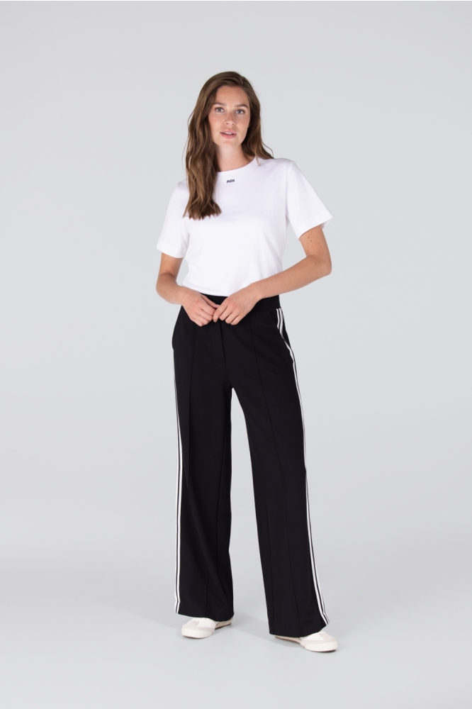 Juffrouw Jansen zwarte dames broek | Model