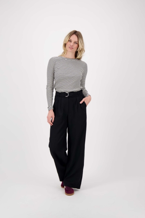 Zusss zwarte dames broek | Model