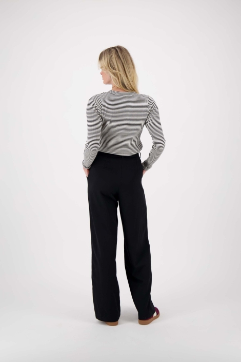 Zusss zwarte dames broek | Model