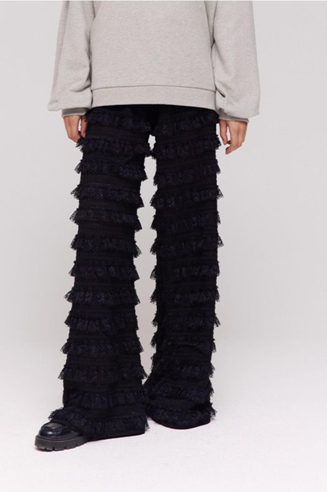 Harper & Yve zwarte dames broek | Model vooraanzicht