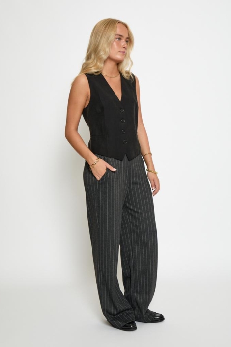 Peppercorn grijze dames broek | Model