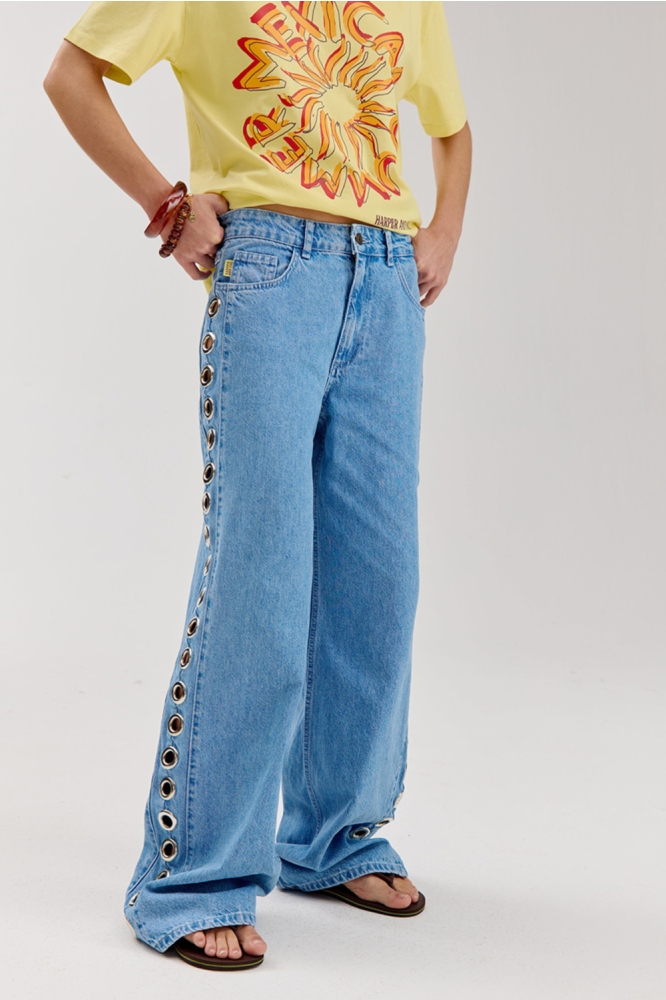 Harper & Yve blauwe dames jeans | Model vooraanzicht