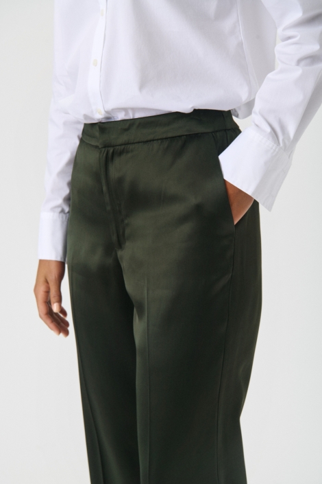 Part Two groene dames broek | Close up