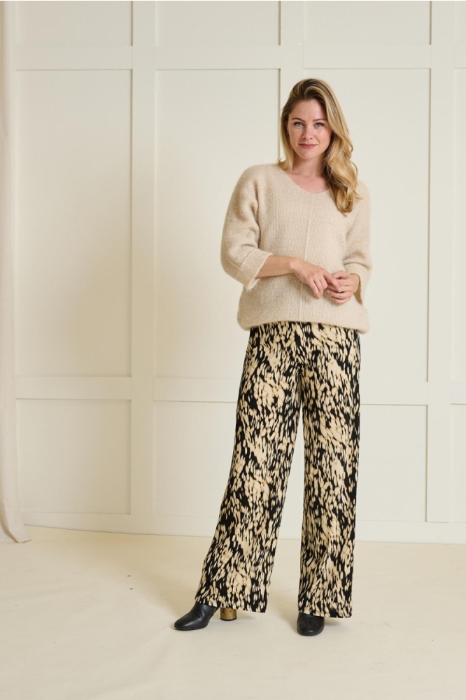 FOS Amsterdam camel dames broek | Model