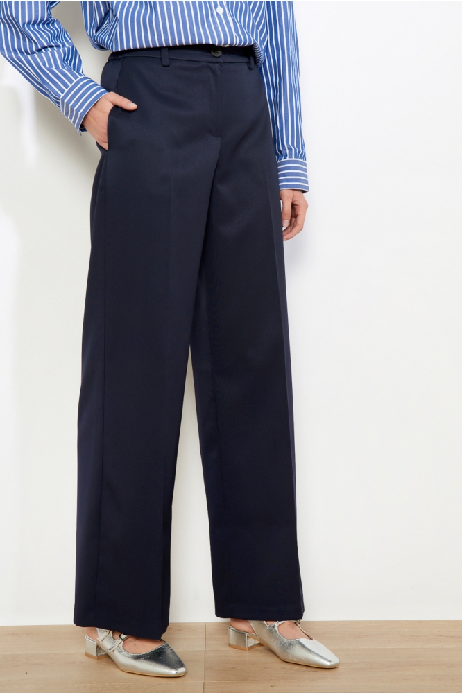 LolaLiza blauwe dames broek | Model vooraanzicht