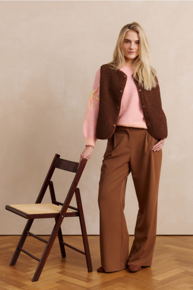 LolaLiza camel dames broek | Sfeerbeeld, In situatie