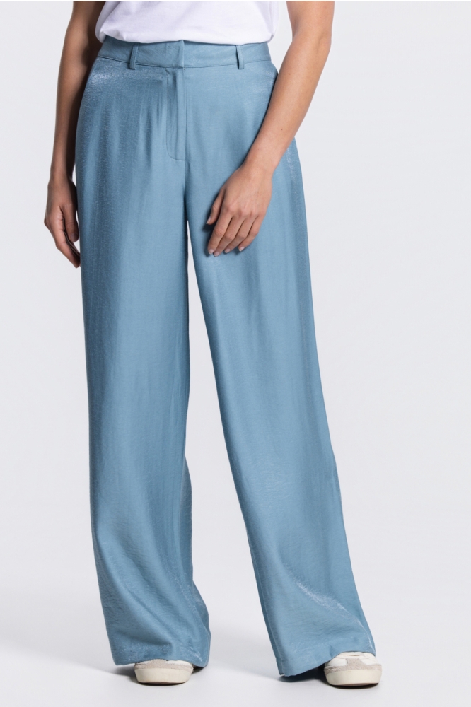 Juffrouw Jansen blauwe dames broek | Model vooraanzicht