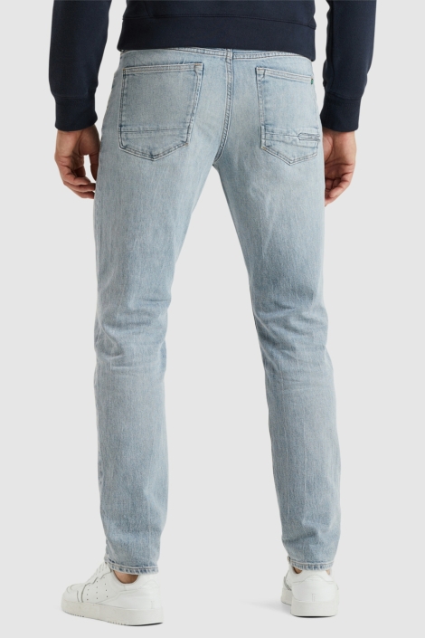 Cast Iron blauwe heren jeans | Model achteraanzicht