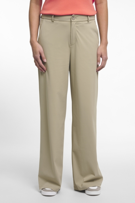 Zoso groene dames broek | Model vooraanzicht