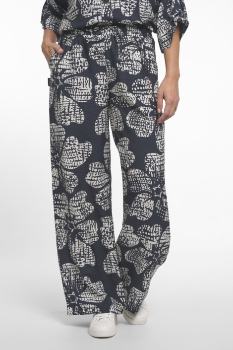 Zoso blauwe dames broek | Model vooraanzicht