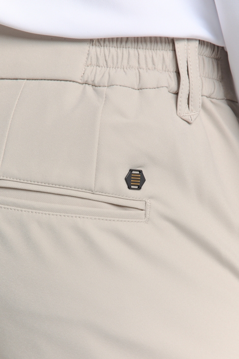NO-EXCESS beige heren broek | Close up