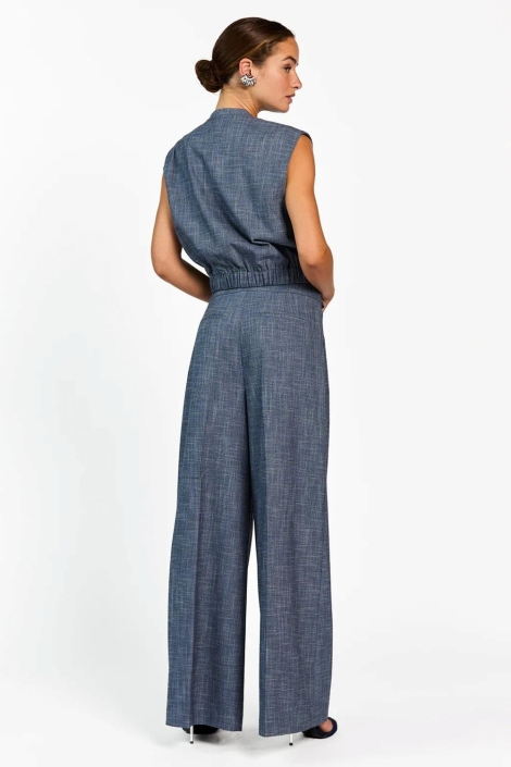 Aaiko blauwe dames broek | Model achteraanzicht