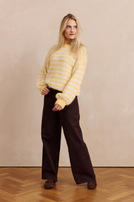 LolaLiza bruine dames broek | Model