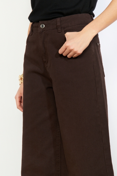 LolaLiza bruine dames broek | Model vooraanzicht