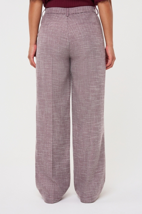 EsQualo bordeaux dames broek | Model achteraanzicht
