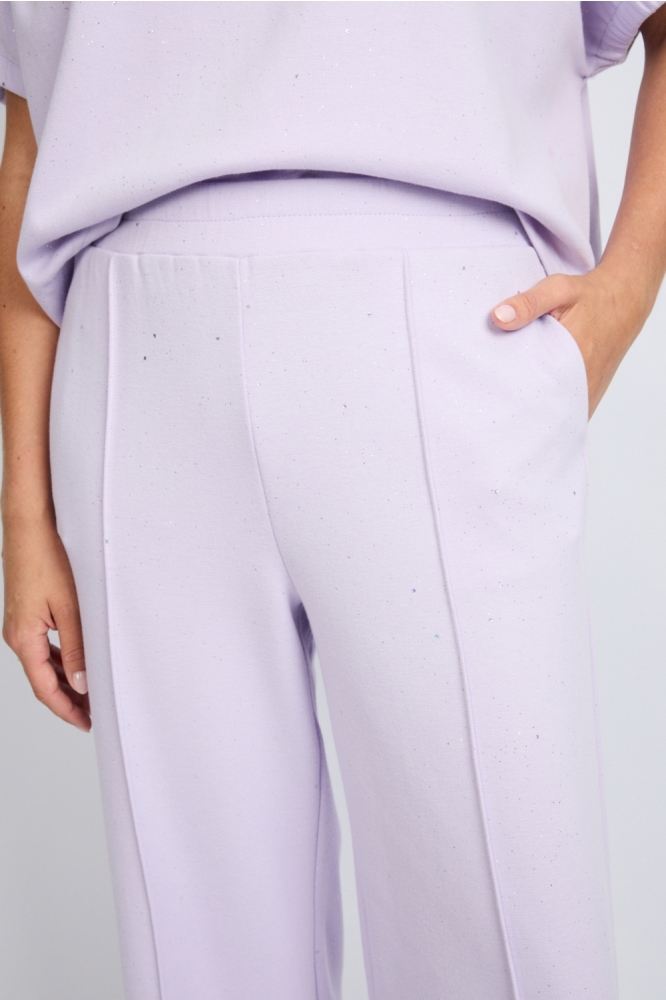 Fluresk paarse dames broek | Close up