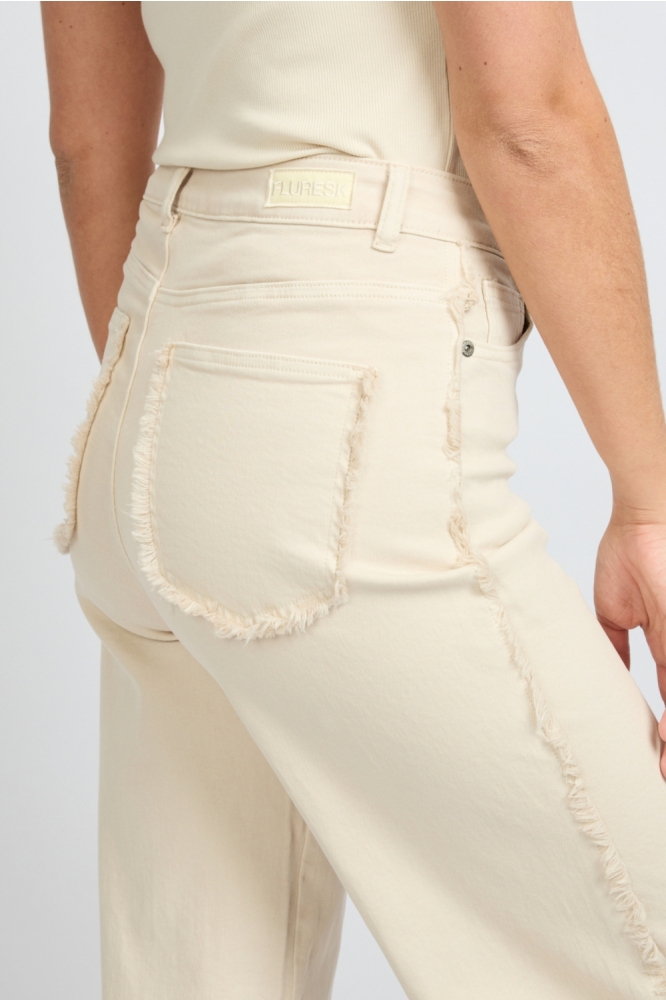 Fluresk beige dames jeans | Close up