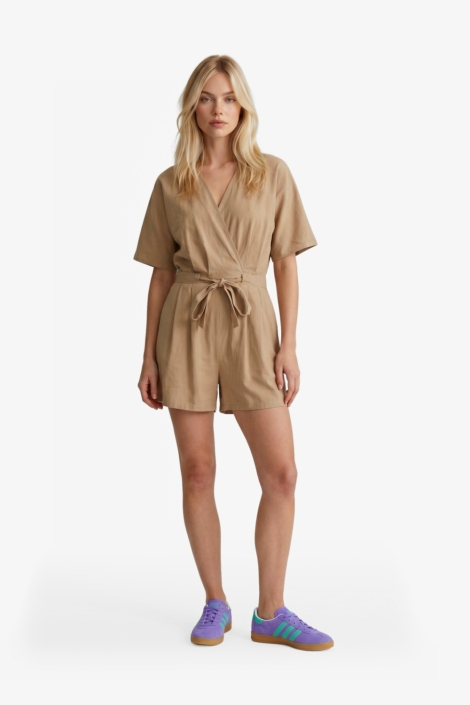 Fluresk bruine dames jumpsuit | Model vooraanzicht