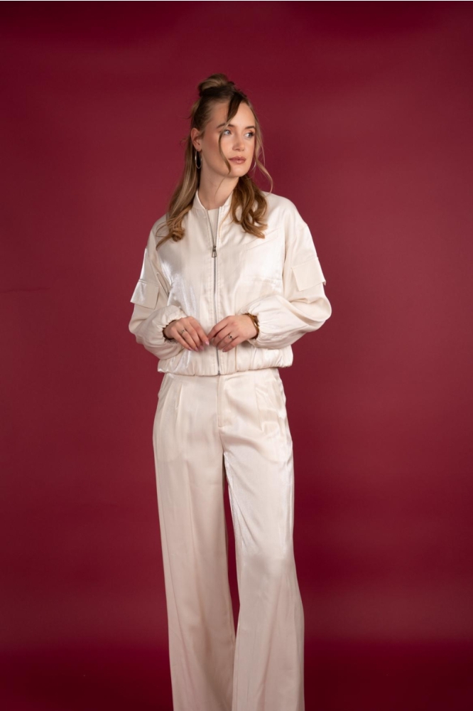 I-coni-K beige dames broek | Model