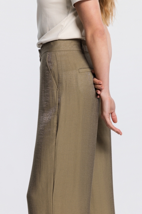 Juffrouw Jansen groene dames broek | Close up