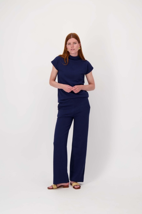 Zusss blauwe dames broek | Model