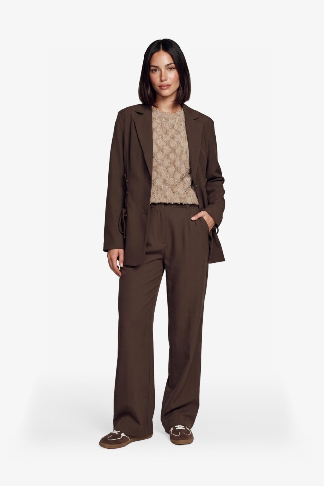 Fluresk bruine dames broek | Model