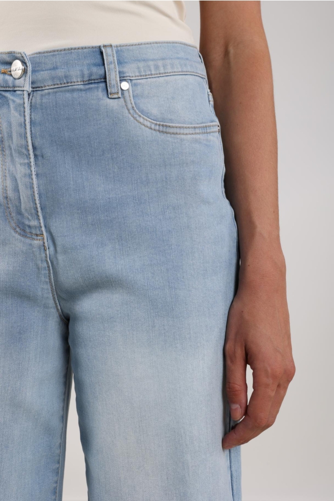 Nukus blauwe dames jeans | Close up