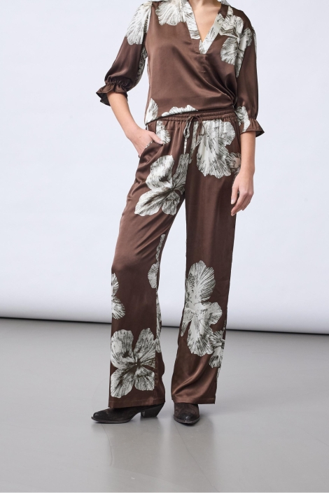 SisterS point bruine dames broek | Model vooraanzicht