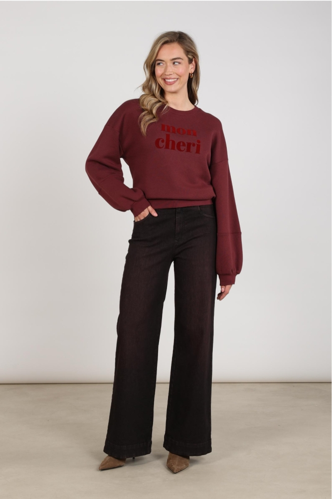 Nukus bordeaux dames jeans | Model