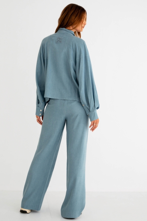 Zizo blauwe dames broek | Model achteraanzicht