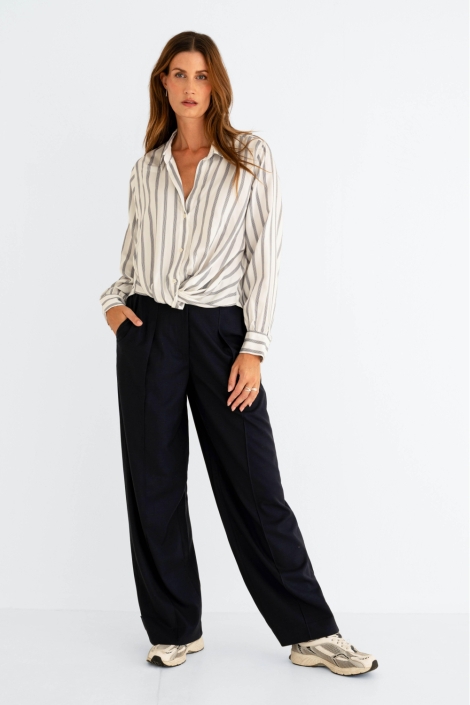 Zizo blauwe dames broek | Model