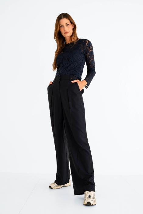 Zizo blauwe dames broek | Model