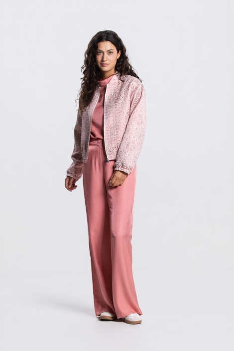 Juffrouw Jansen roze dames broek | Model