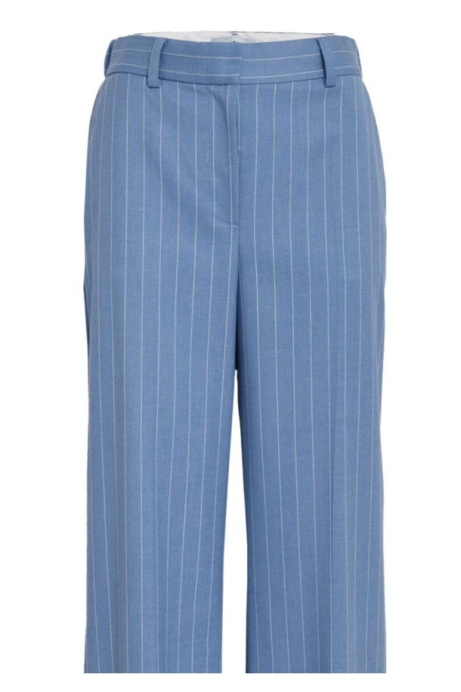 Minus blauwe dames broek | Close up