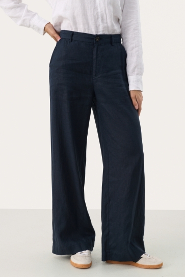 Part Two Broek NINNESPW PA 30309564 194109 AFTER MIDNIGHT