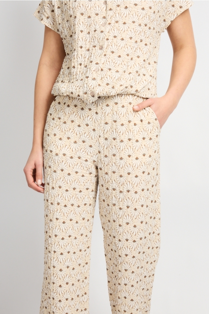 C&S The Label camel dames broek | Close up