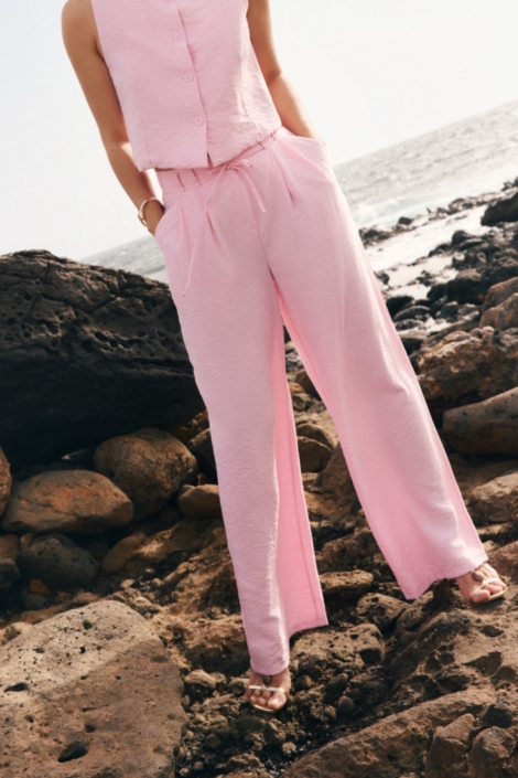 LolaLiza roze dames broek | Sfeerbeeld, In situatie