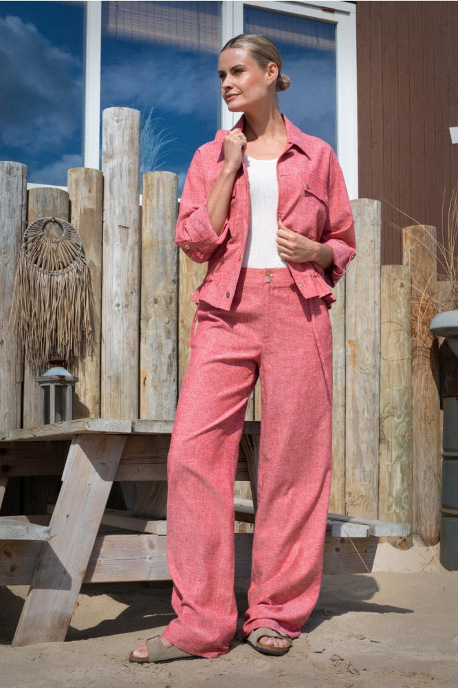 Zizo rode dames broek | Sfeerbeeld, In situatie