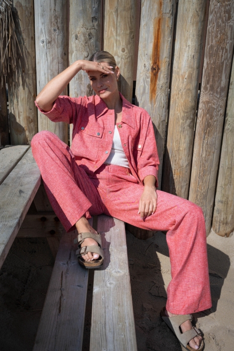 Zizo rode dames broek | Sfeerbeeld, In situatie