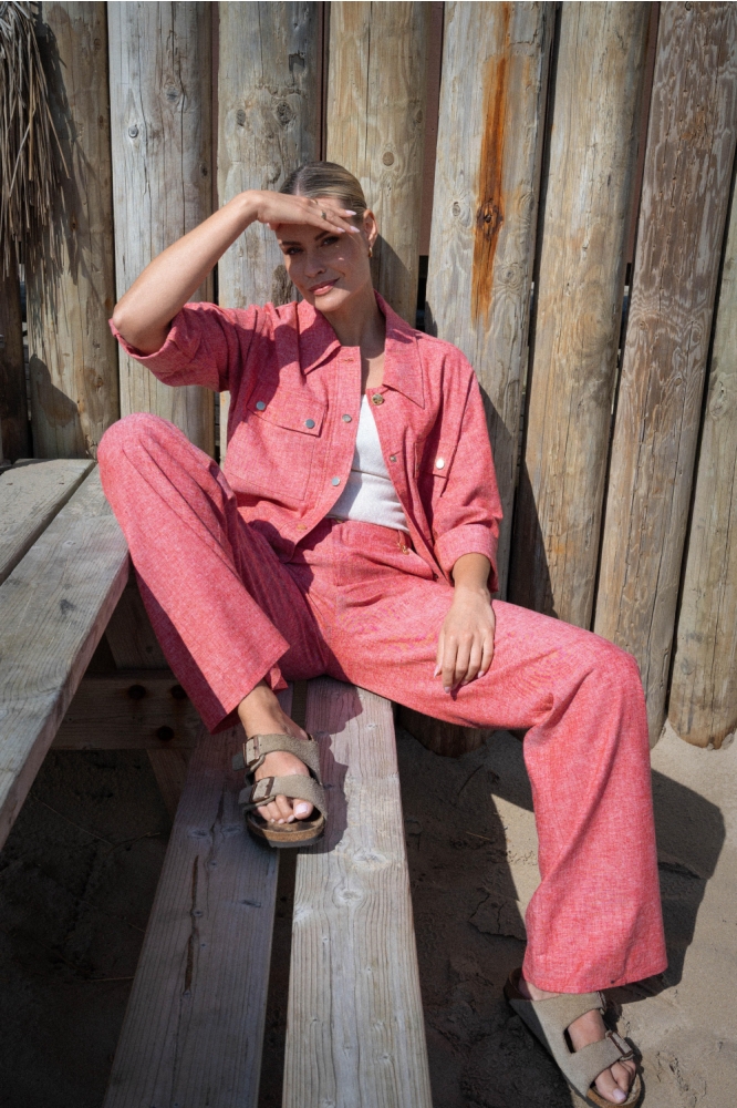 Zizo rode dames broek | Sfeerbeeld, In situatie