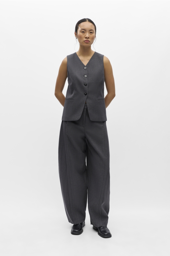 Object grijze dames broek | Model
