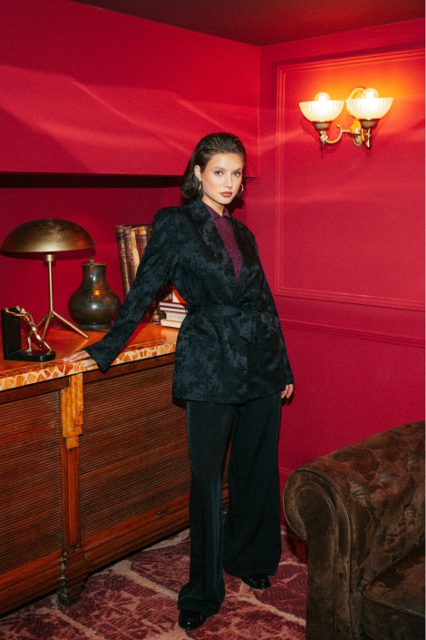 Fluresk zwarte dames broek | Model