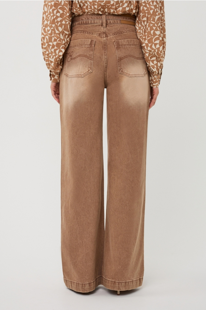 EsQualo gouden dames jeans | Model achteraanzicht