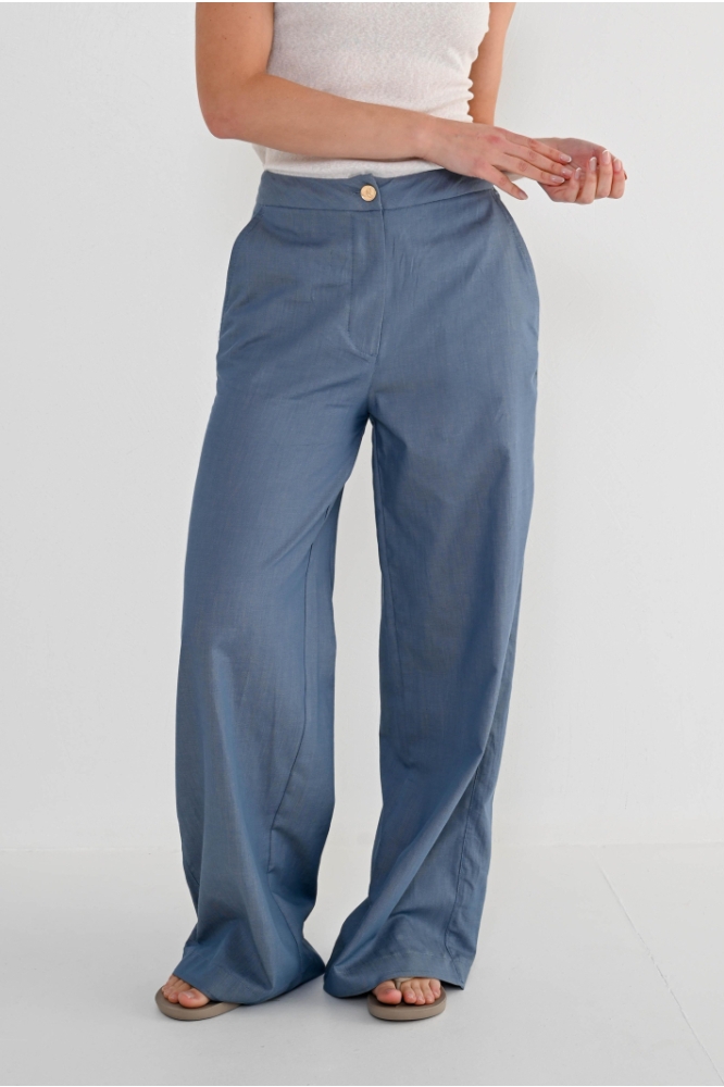 Zizo blauwe dames broek | Model vooraanzicht
