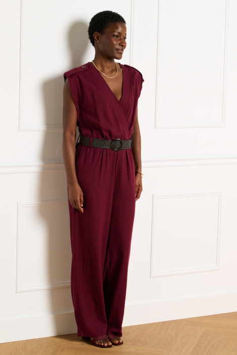 LolaLiza bordeaux dames jumpsuit | Model vooraanzicht