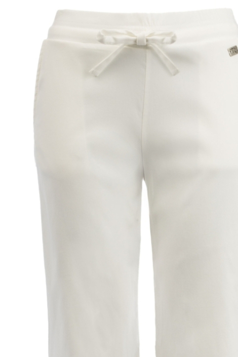 TQ Amsterdam witte dames broek | Close up