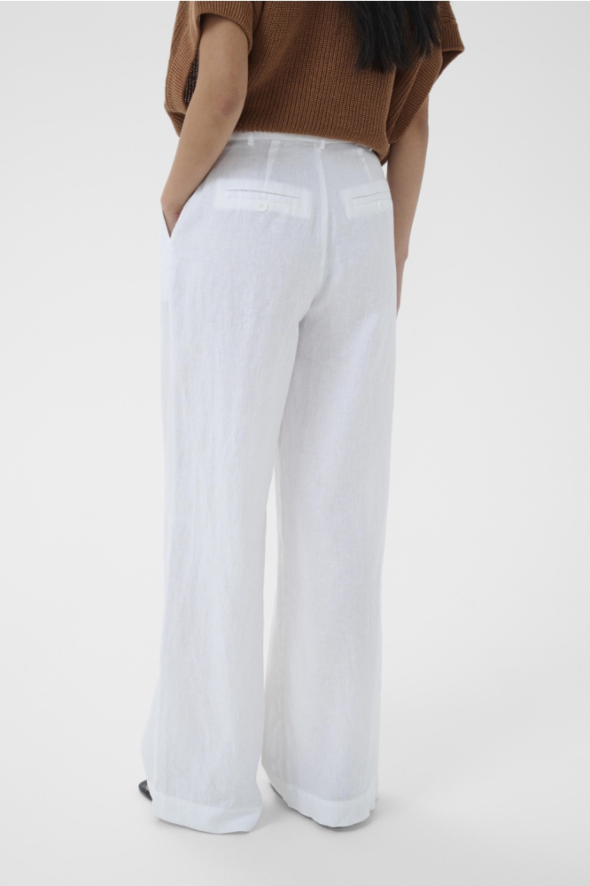 Part Two witte dames broek | Model achteraanzicht